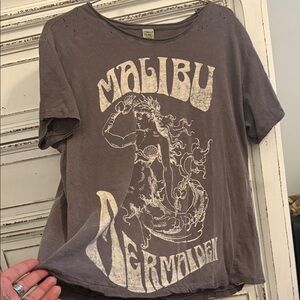 Magnolia Pearl Malibu Mermaid tee